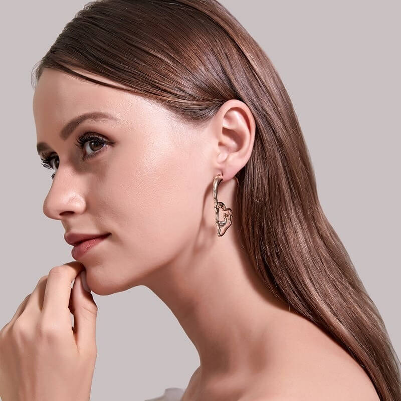 Náušnice s dutou lebkou