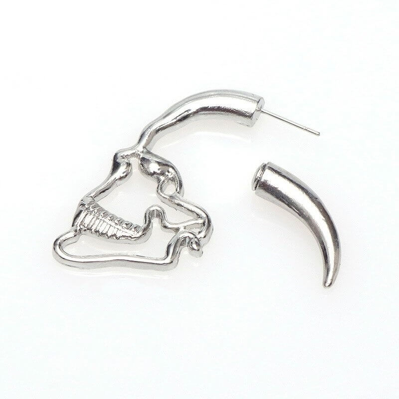 Náušnice s dutou lebkou