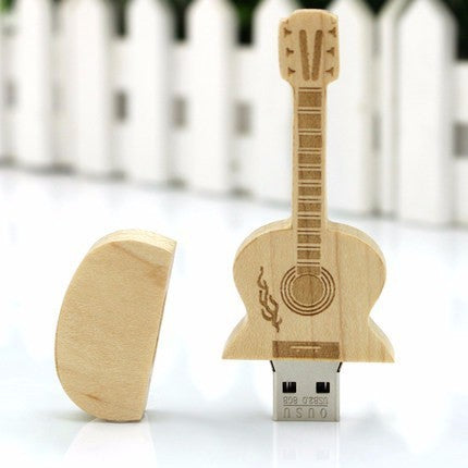 USB paměť pro dřevěnou kytaru