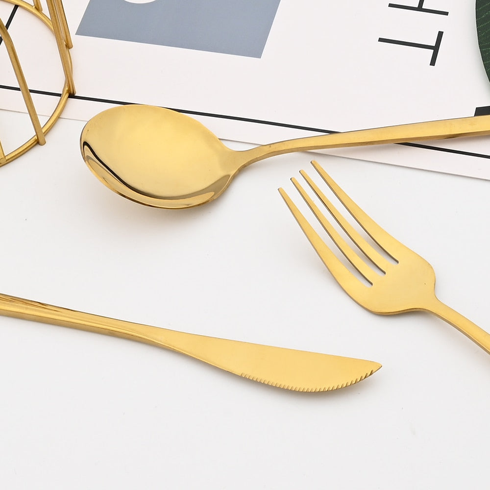 Sada luxusních příborů