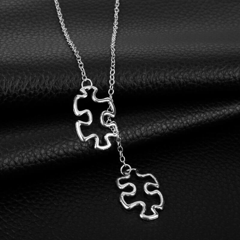 Náhrdelník z puzzle