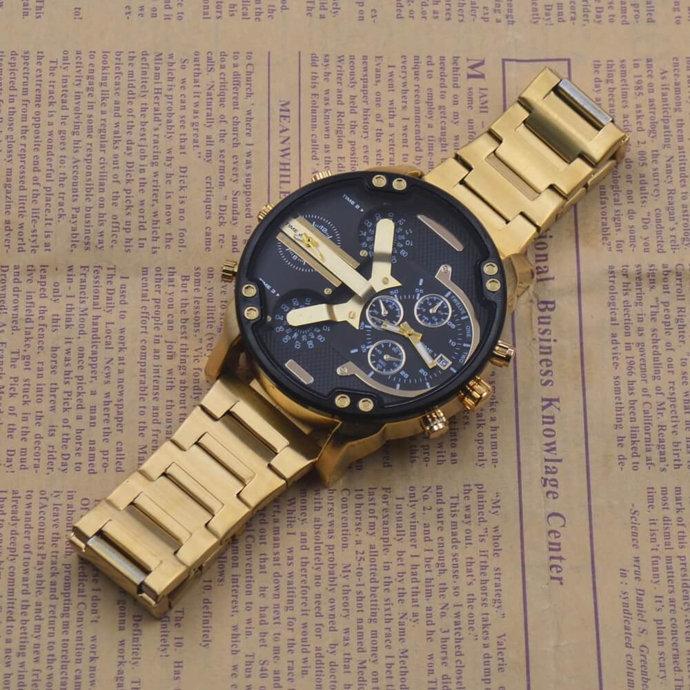 Analogové quartzové hodinky