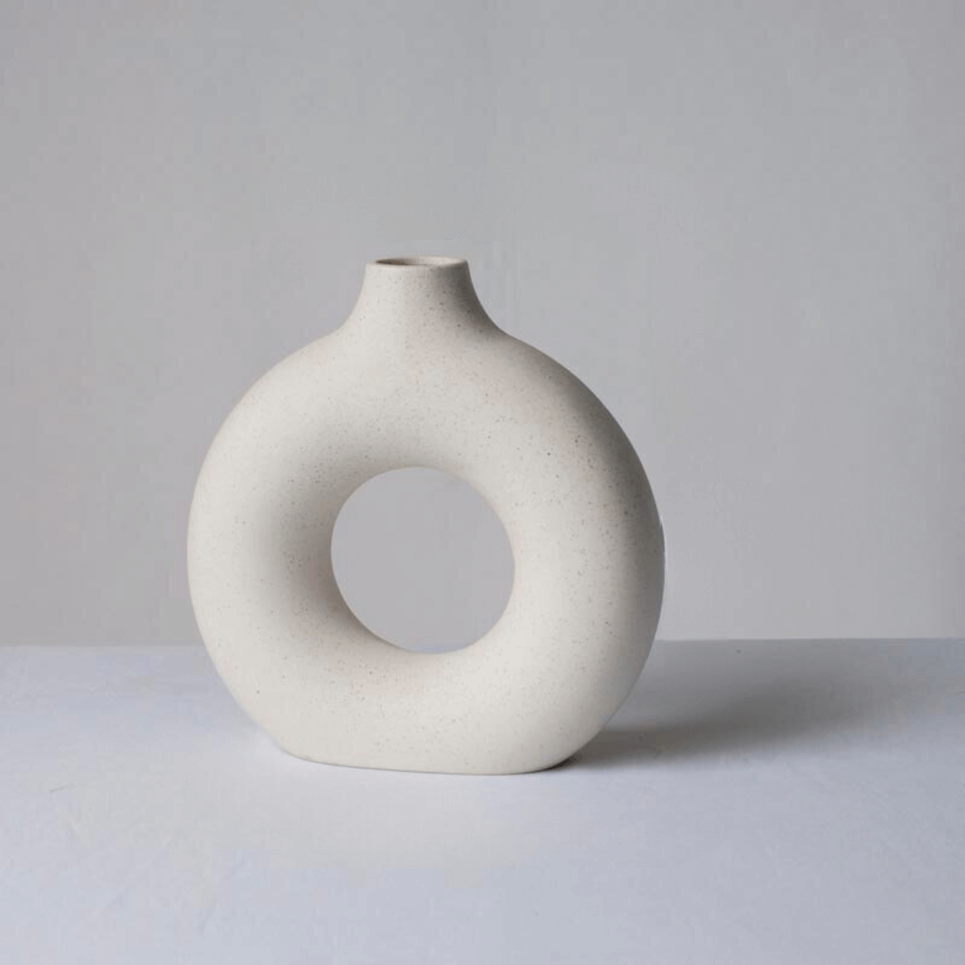 Keramická kulatá váza na květiny