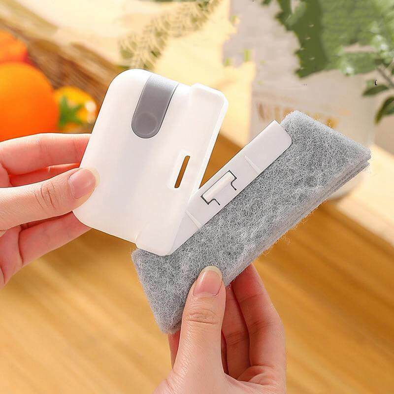 Kartáč na čištění okenních drážek