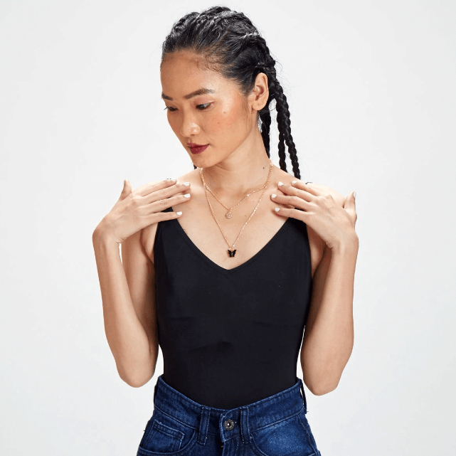 Zlatý náhrdelník s motýlem