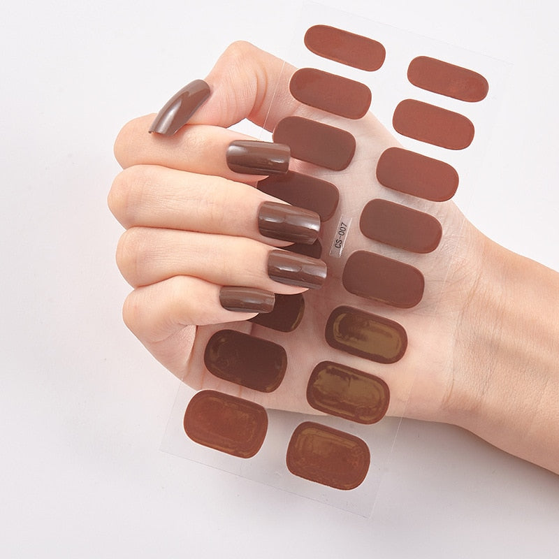 Samolepky na nehty Solid Colours (16 tipů/sada)