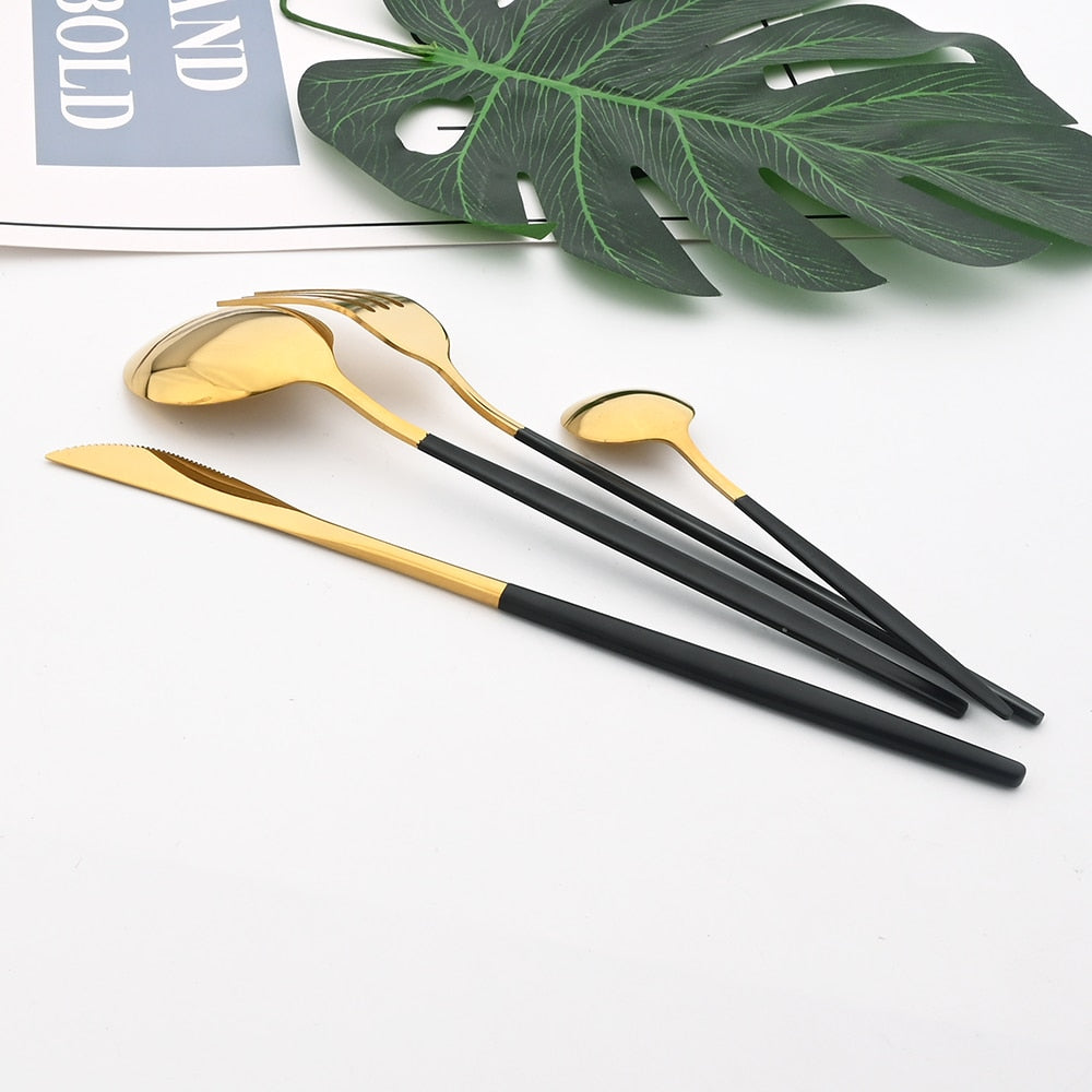 Sada luxusních příborů