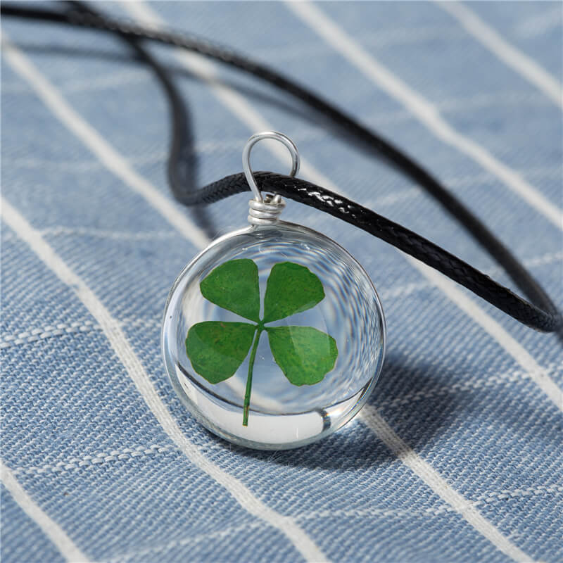 Náhrdelník ze čtyřlístku