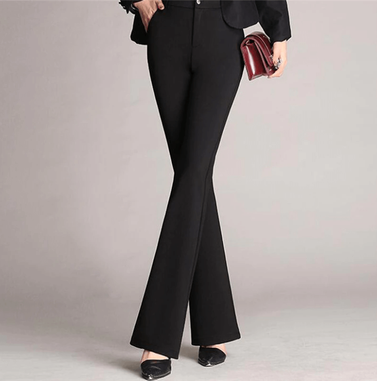 Úzké kalhoty s vysokým pasem a úzké rozšířené kalhoty